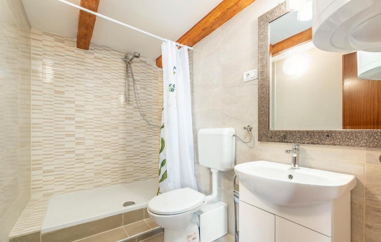 House Peresiji Hotel Room photo